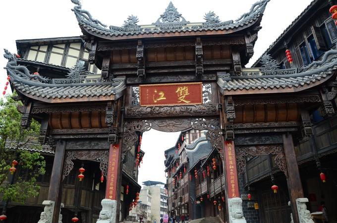 6年前,18岁少女外出旅游被拐,她却机智反卖女人贩,后来怎样了